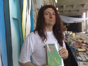 Clamorosa intervista allo scrittore Van Alt